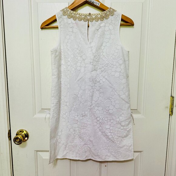 LILLY PULITZER LACE SLEEVELESS EMBROIDERED NECKLINE RESORT WHITE BLOUSE - Picture 2 of 7